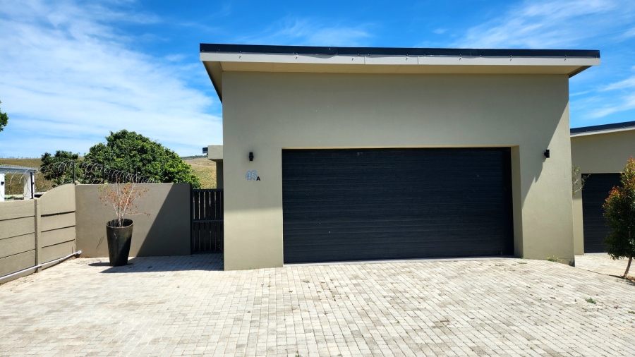 3 Bedroom Property for Sale in Hartenbos Heuwels Western Cape